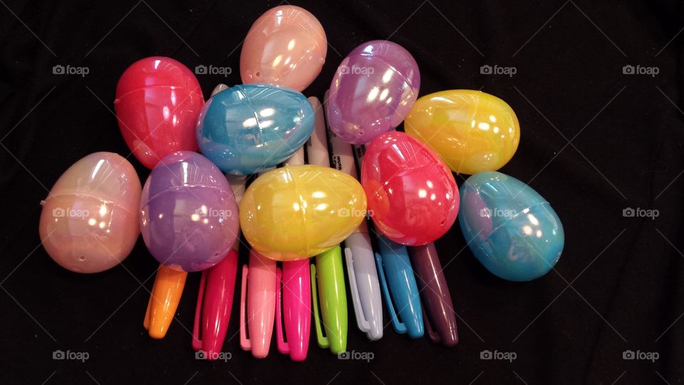 permanent marker and eggs very colorful