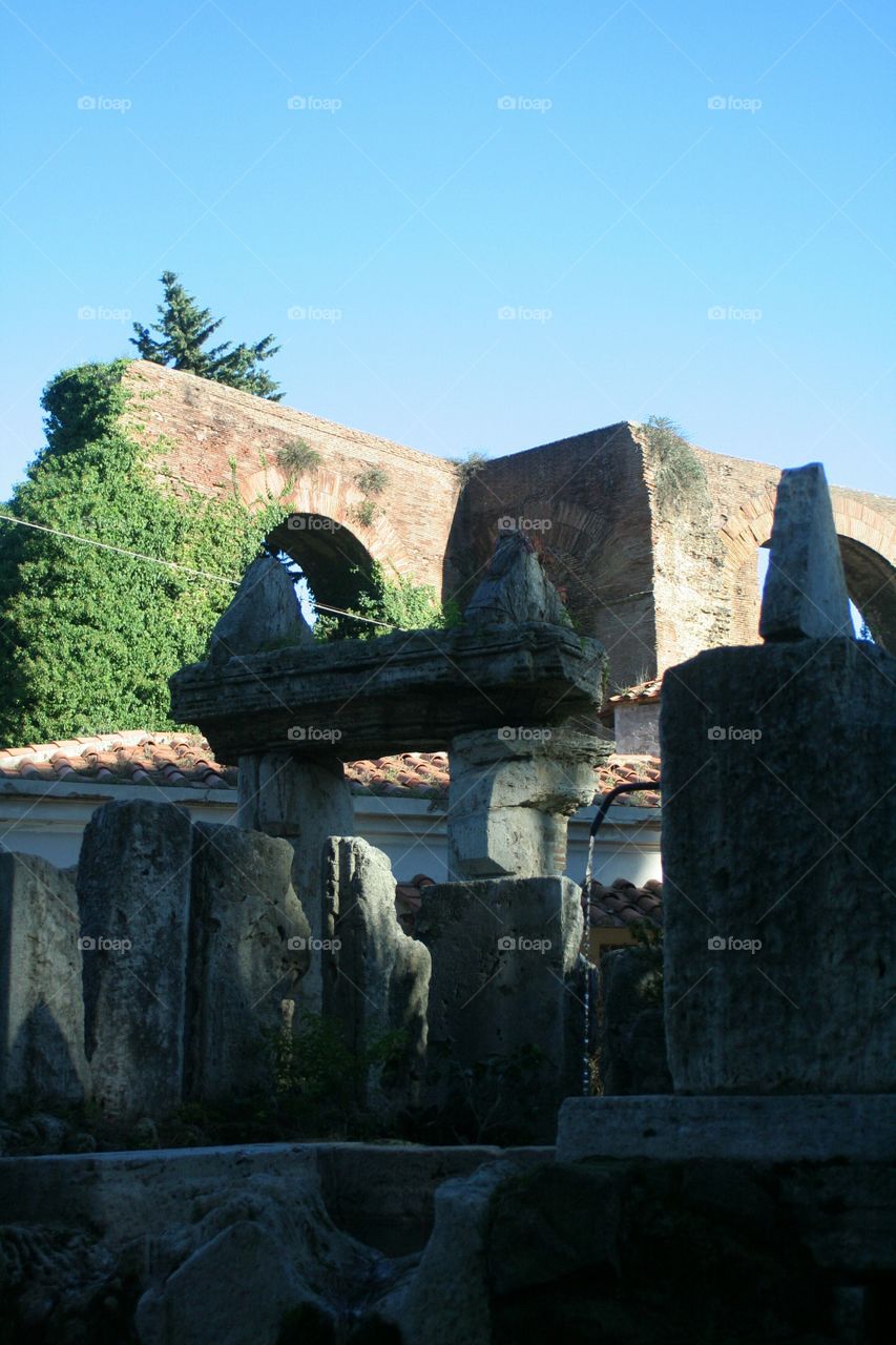 Tha ancient roman acqueduct brings water in beautiful '700 gardens.
