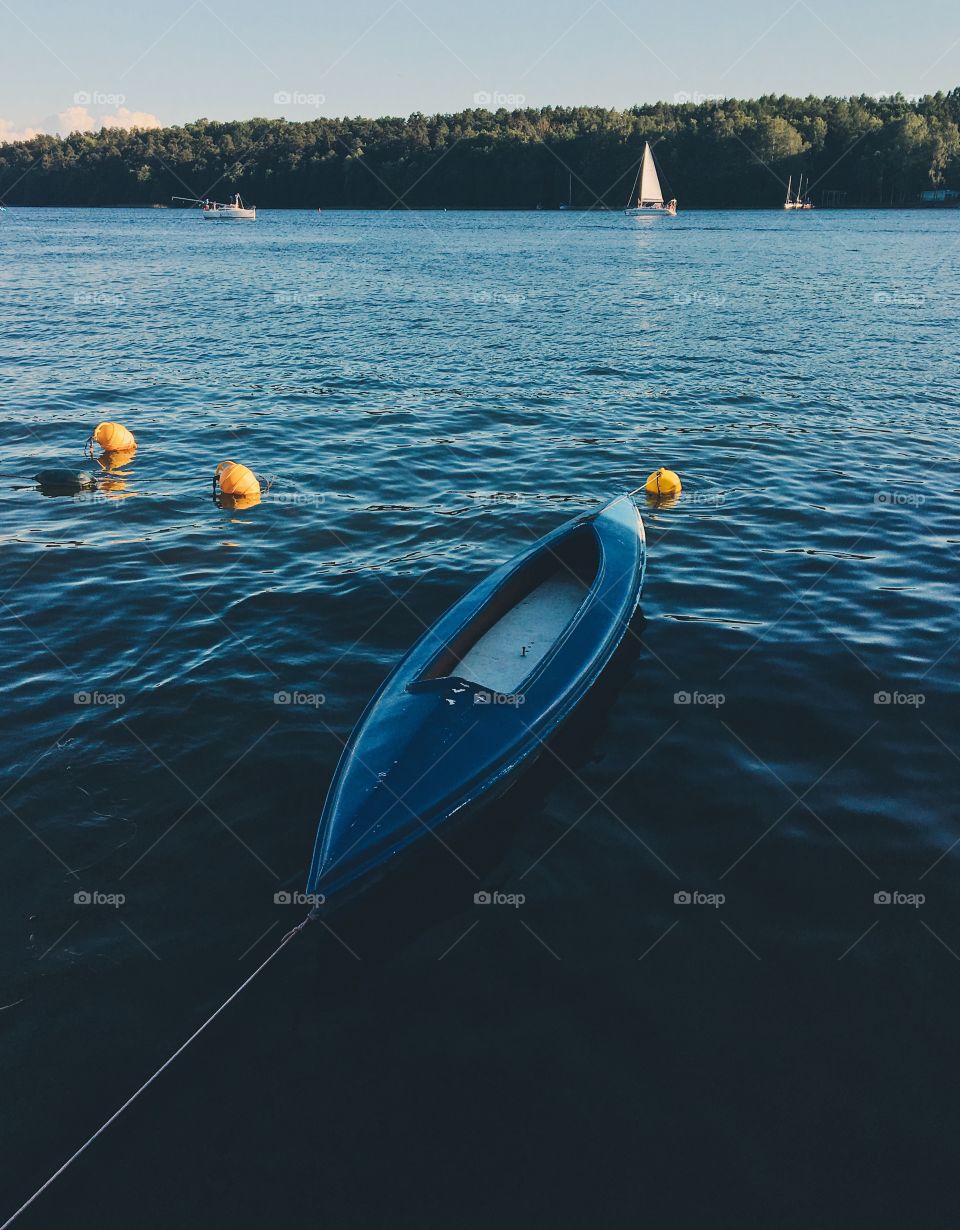 minimal kayaking