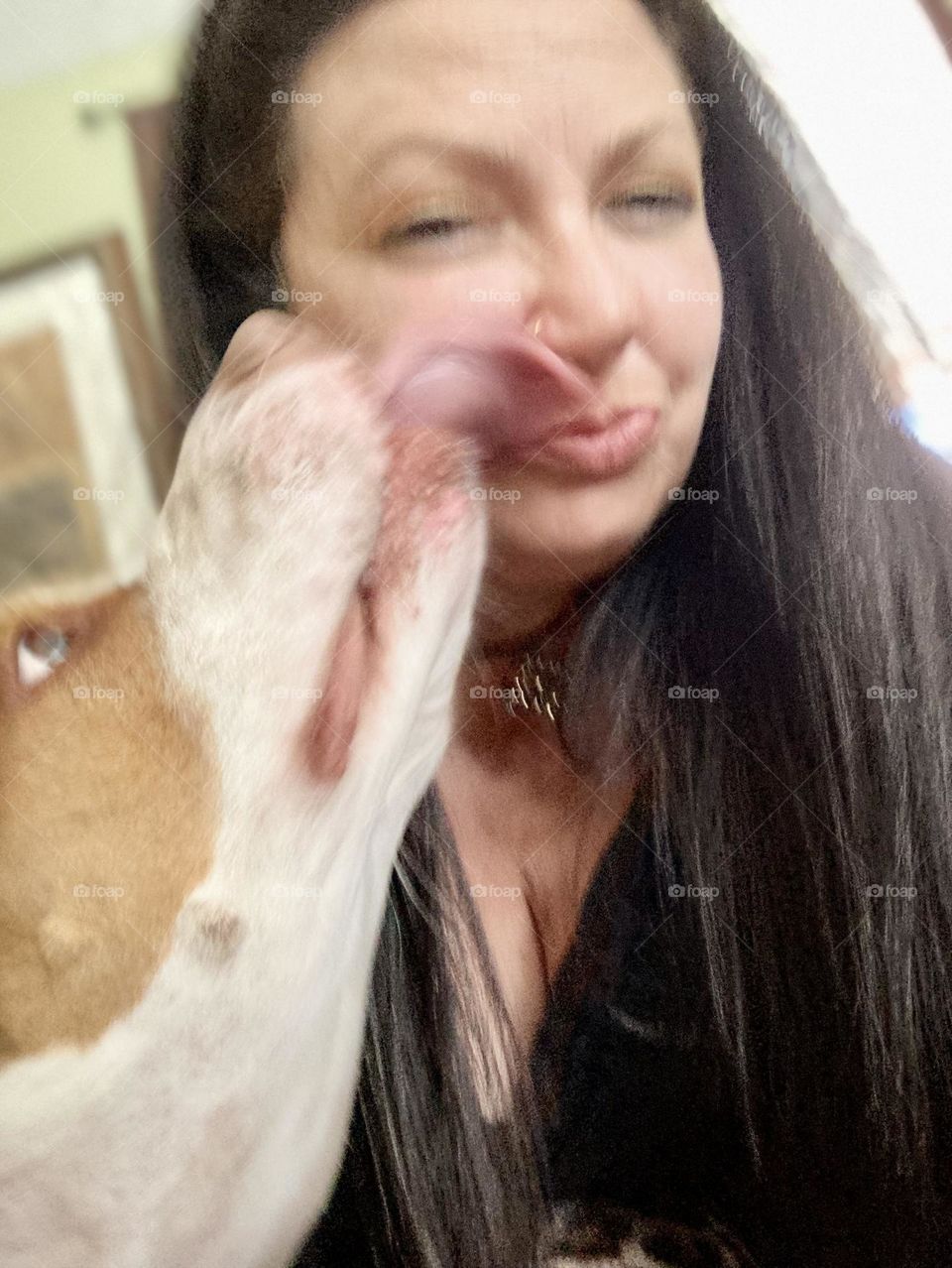 Stinky kisses selfie 🤳