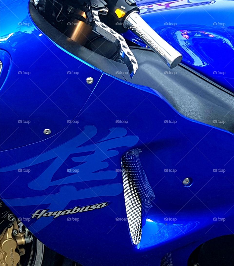 Suzuki Hyabusa close up in blue