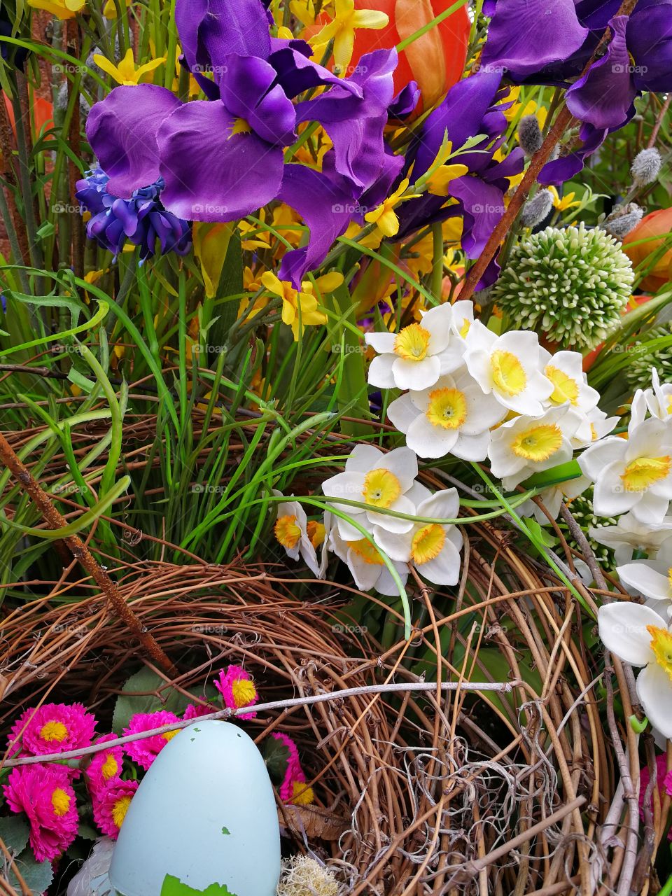amazing flower design and egg