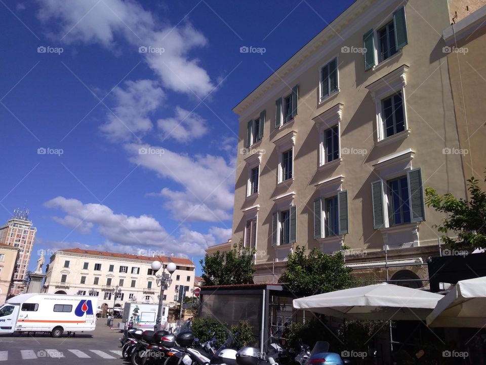 Battle: Countryside vs City