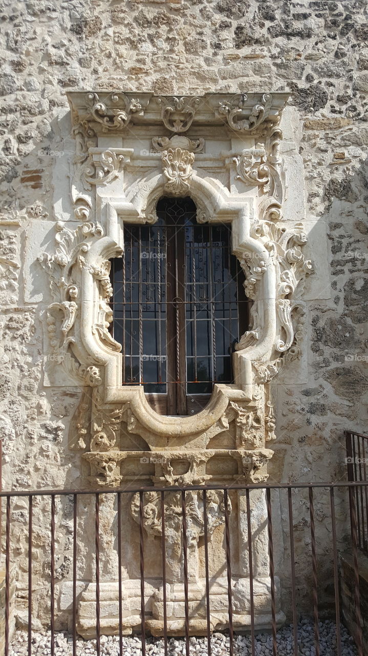 ornate window detailing