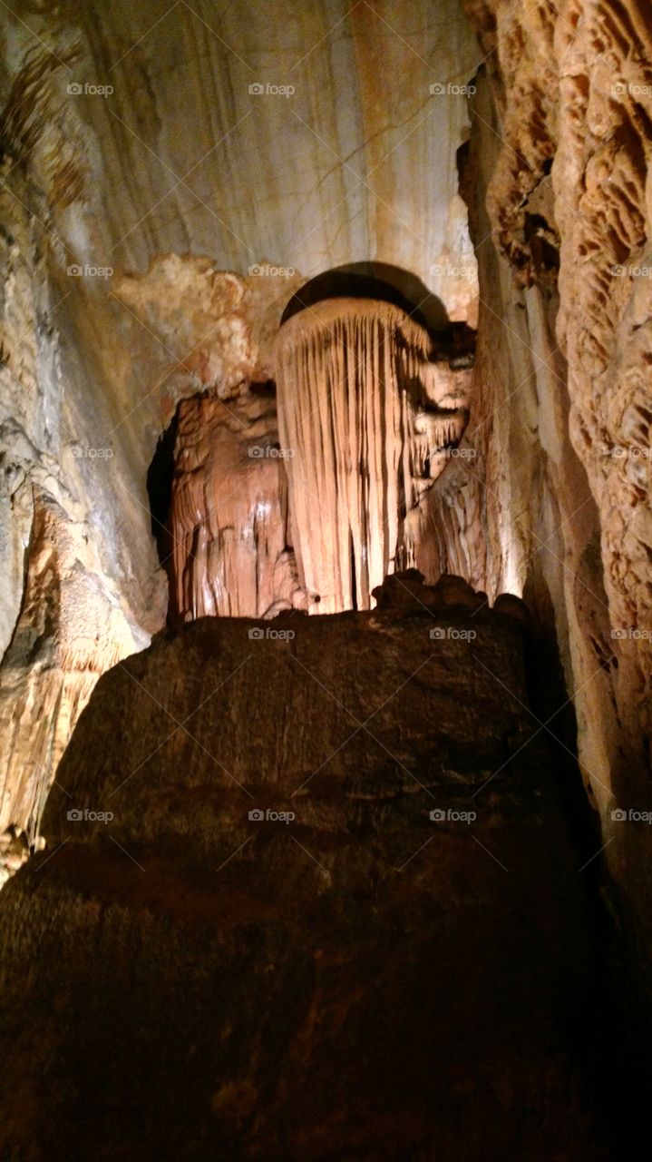 Bristol Caverns lovers leap