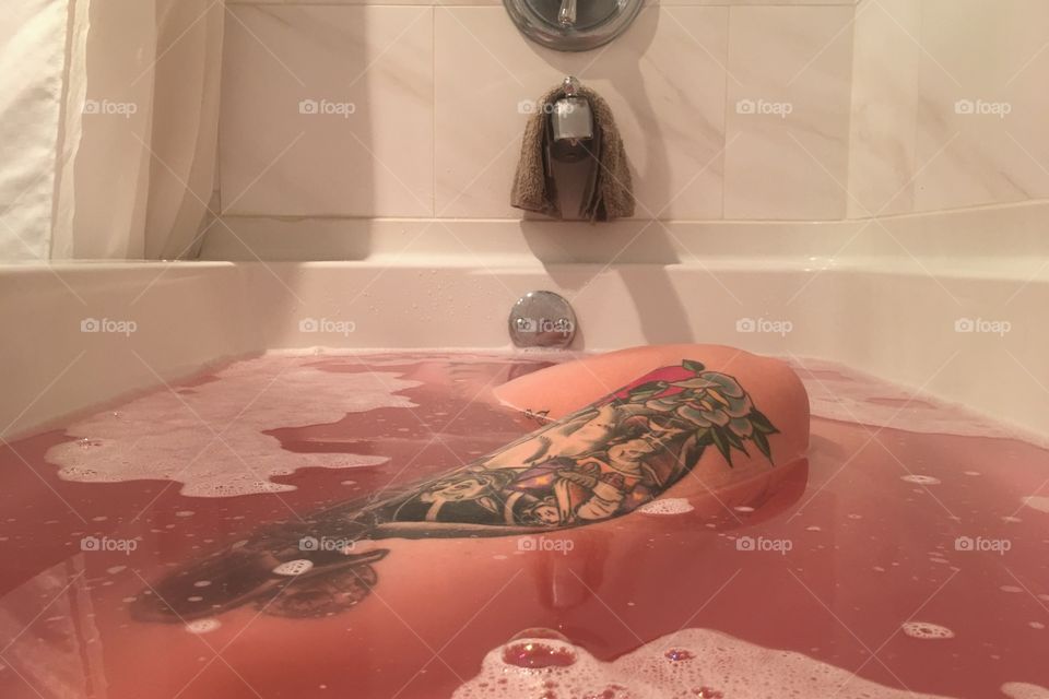 Relaxing bath bomb from Lush. 