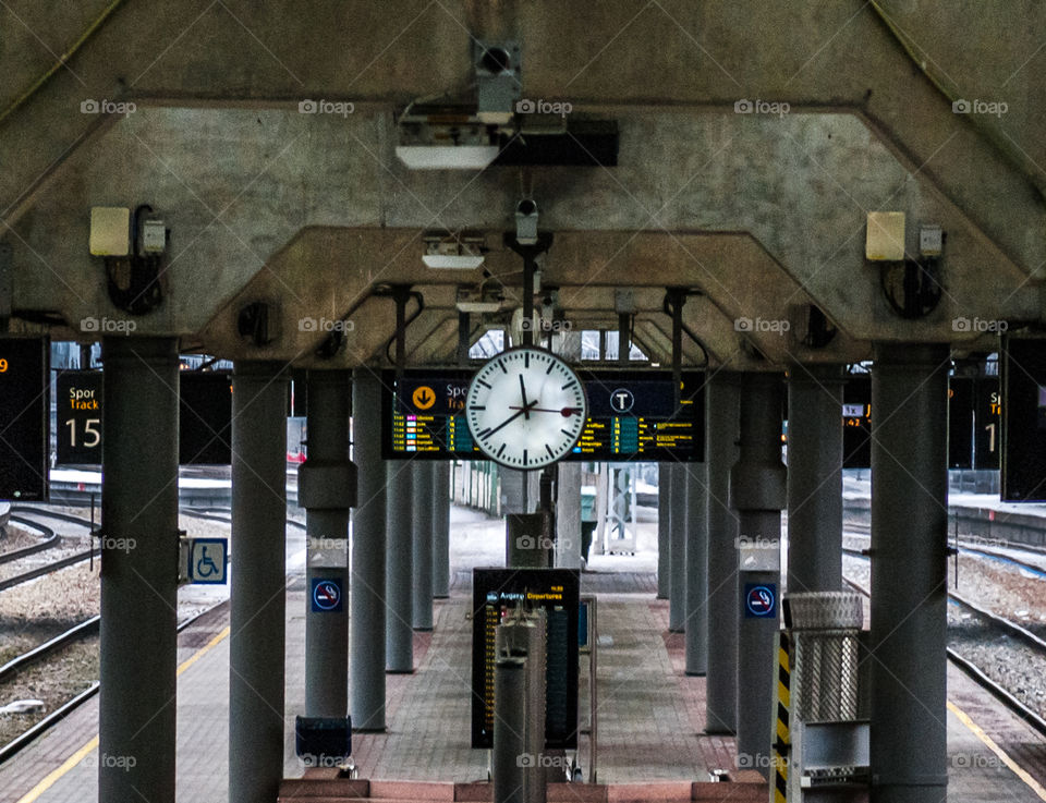 Train clock