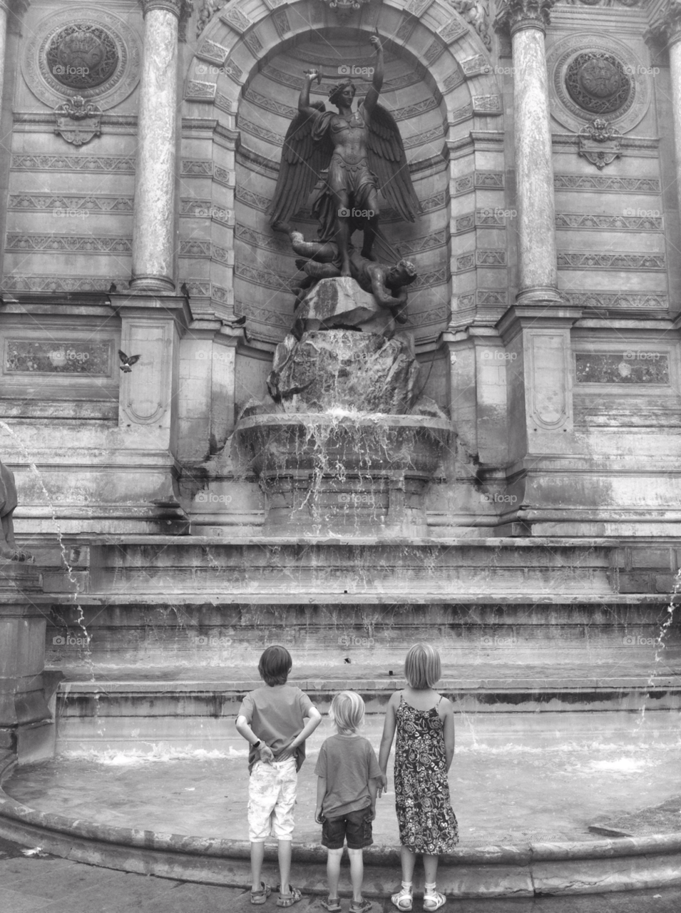 children water fountain paris by SmileItsJo