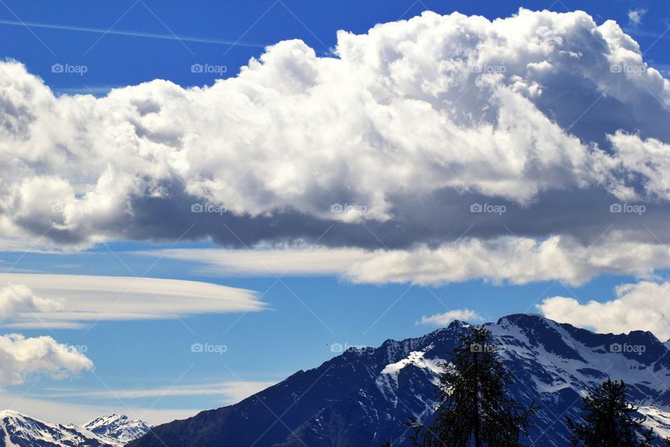 Clouds over the mountain