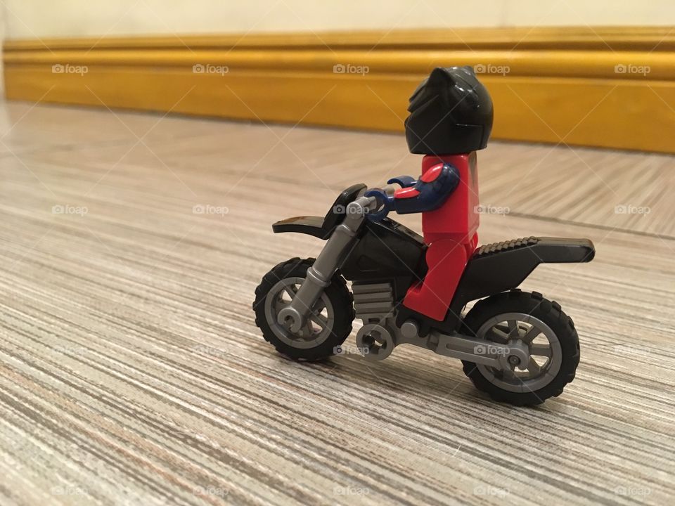Lego (Spidey on Batman helmet)