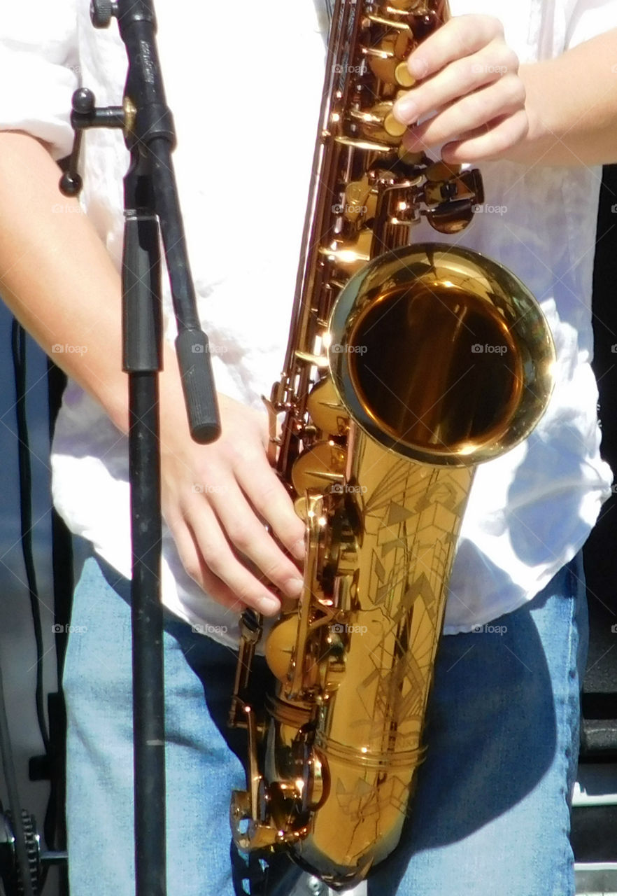 Saxophone Player: Working Hands Up Close! 