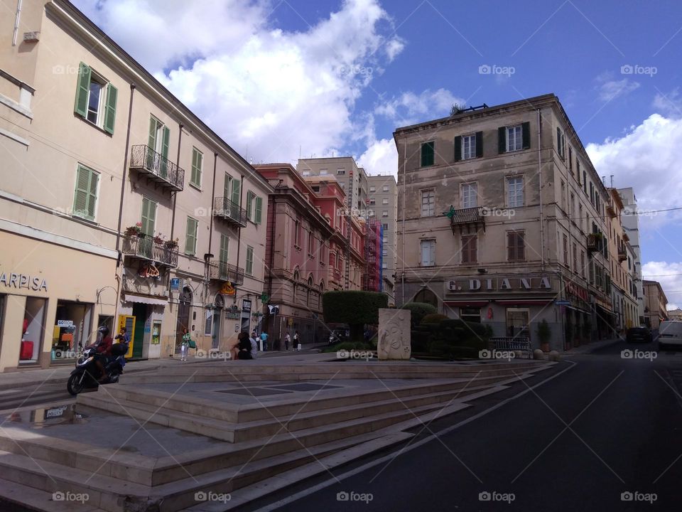 Battle: Countryside vs City