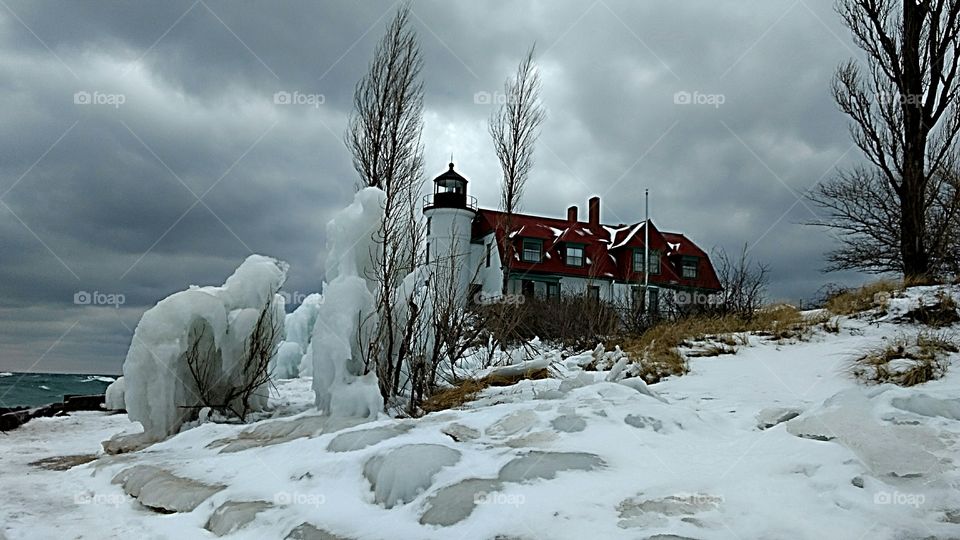 Pointe Bestie Lighthouse winter