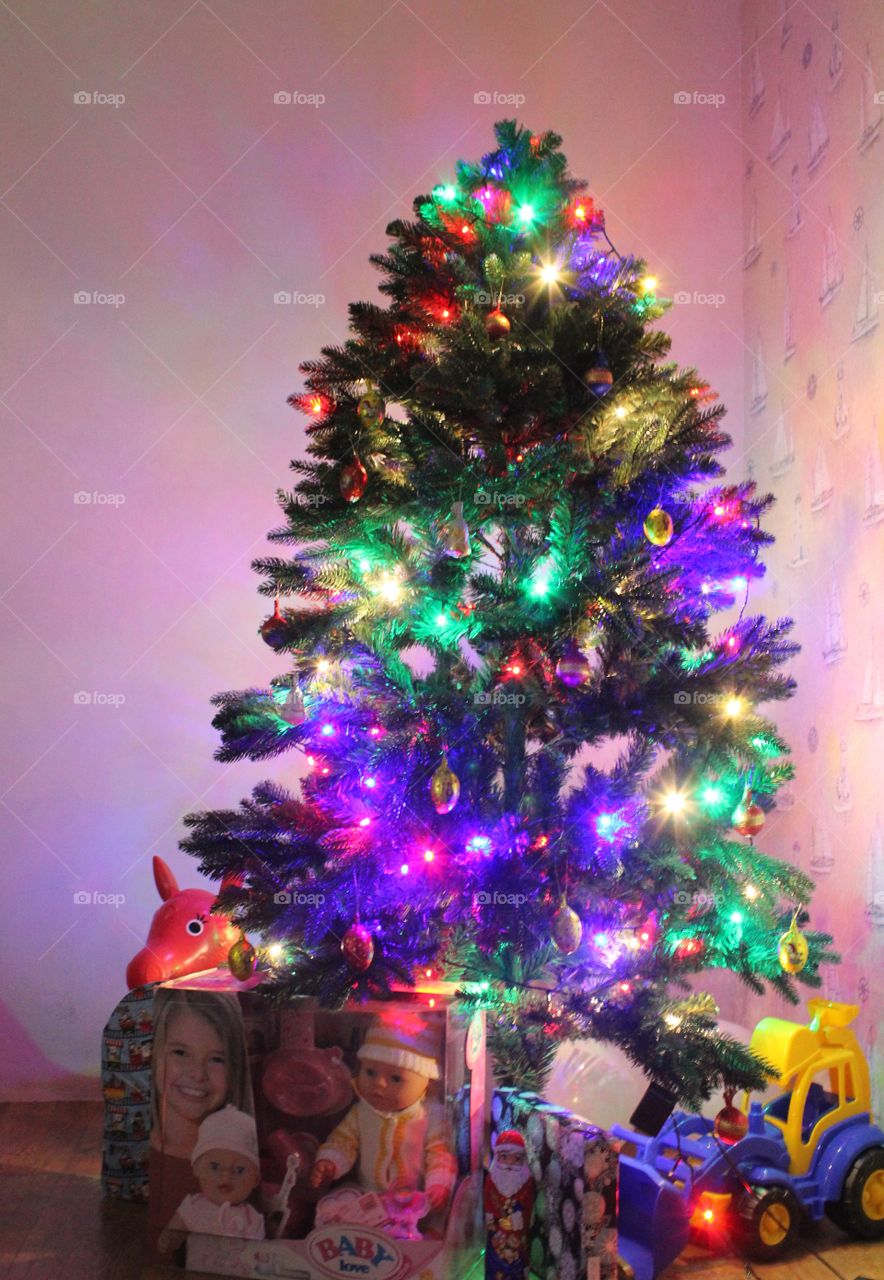 Christmas tree and gifts.