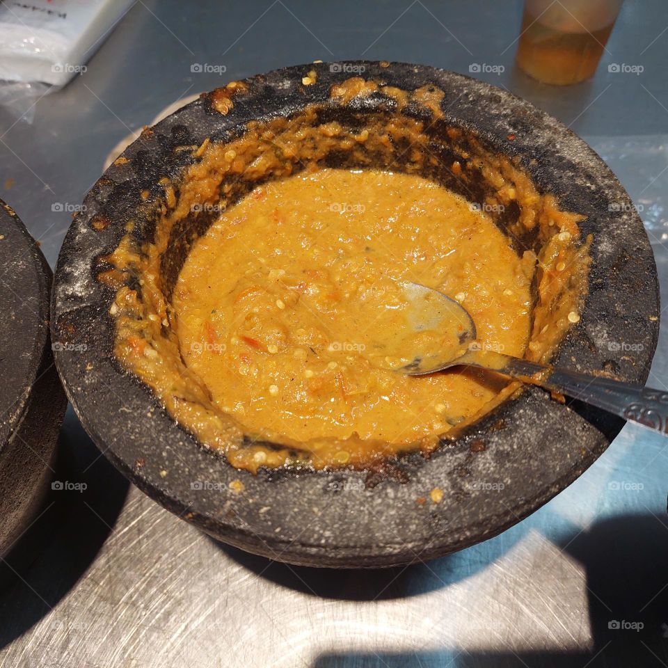 choice of chili sauce to complement the food