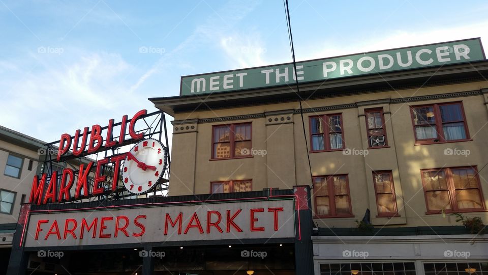 pike place market clock sign. pike place market. Feb 2016.