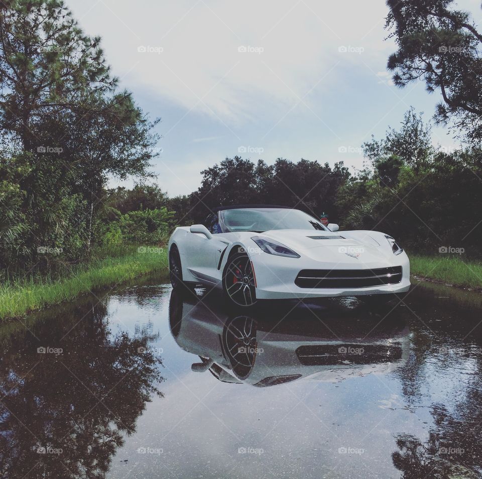 2017 Chevy Corvette Z51 White Black Canvas Top Red Leather Interior. Performance package.  