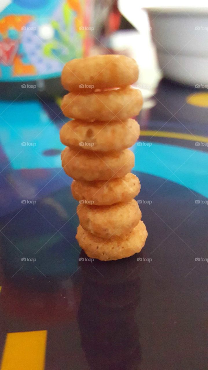 Leaning tower of Cheerios!!!😄❤
