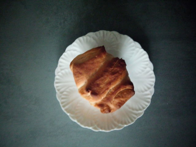 bread roll, muffin