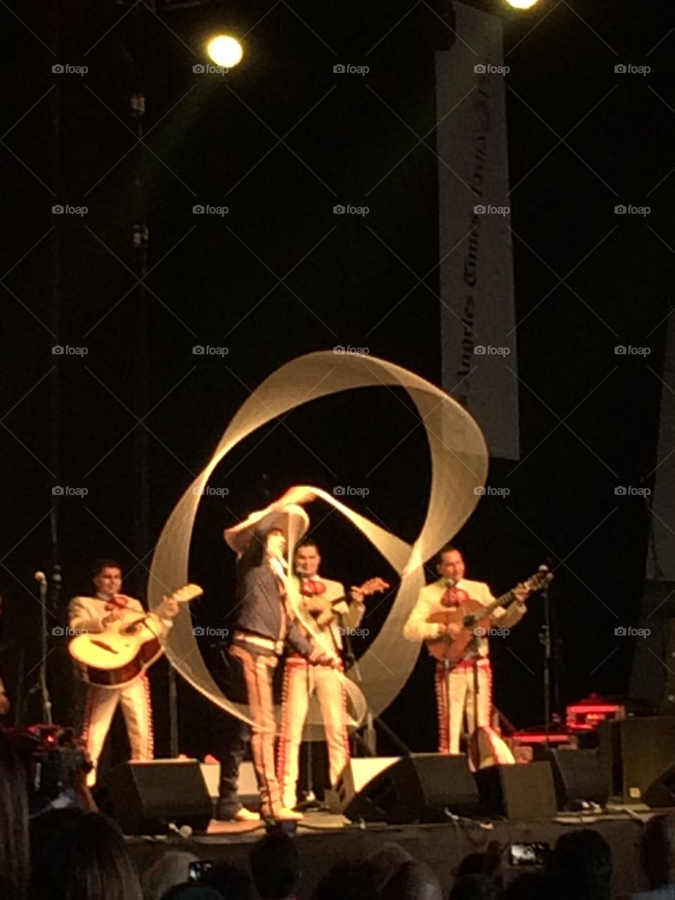 Lasso Performance with Sol De Mexico 