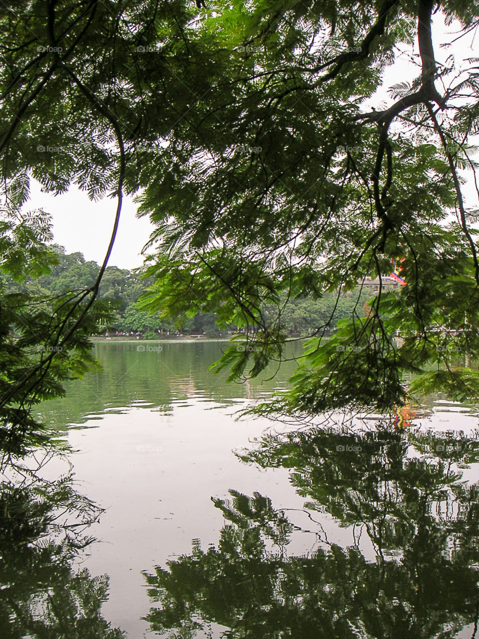 Hoan Kiem lake