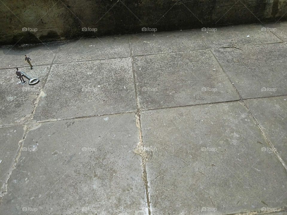 The world of Liliput, key