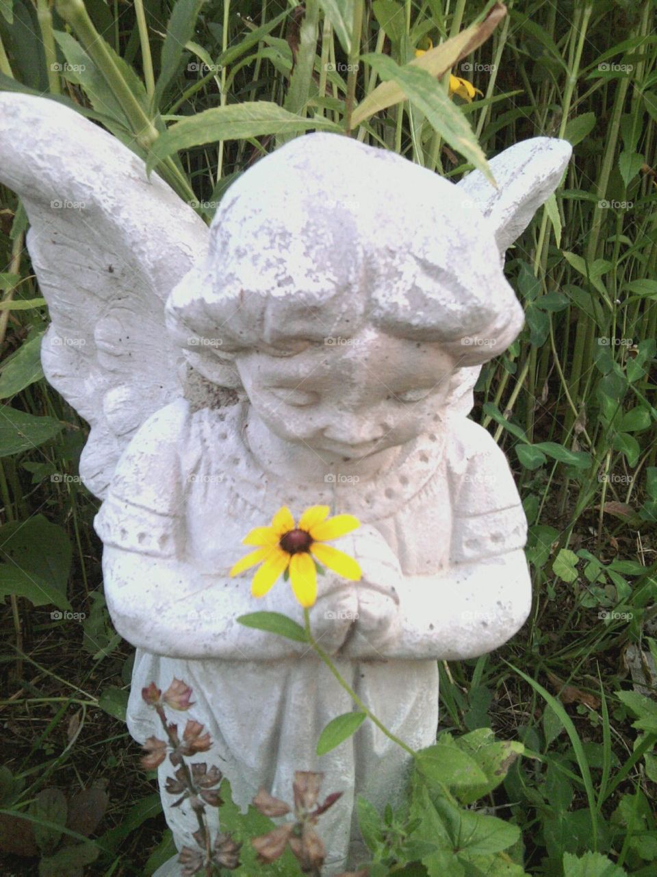 Garden Angel statue 