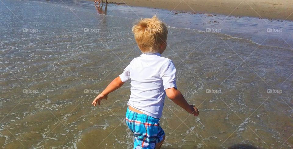 Wave Run. Wave playing