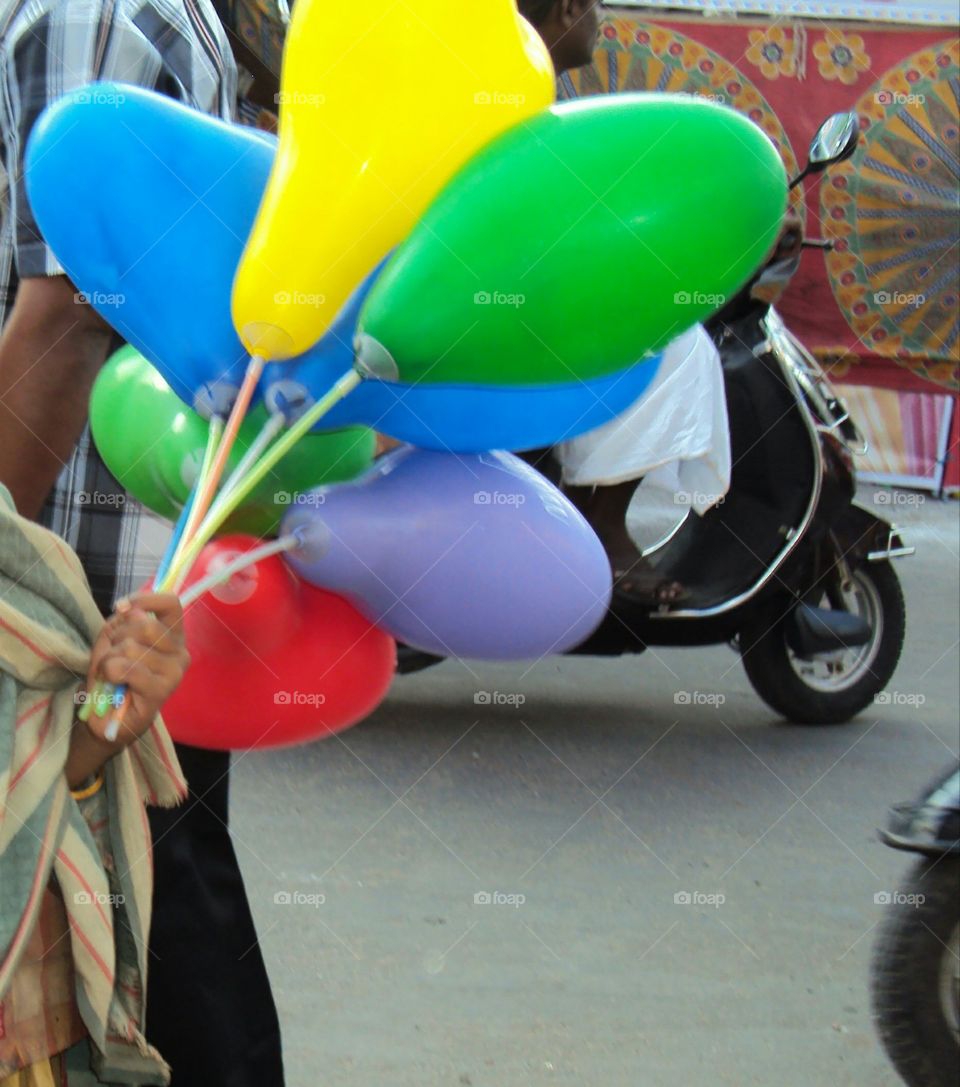 colourful balloons colorless lives