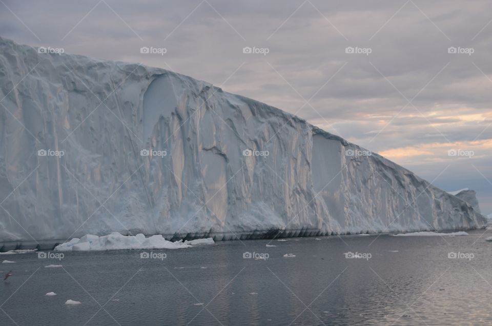 Midnight Sun Sailing Greenland