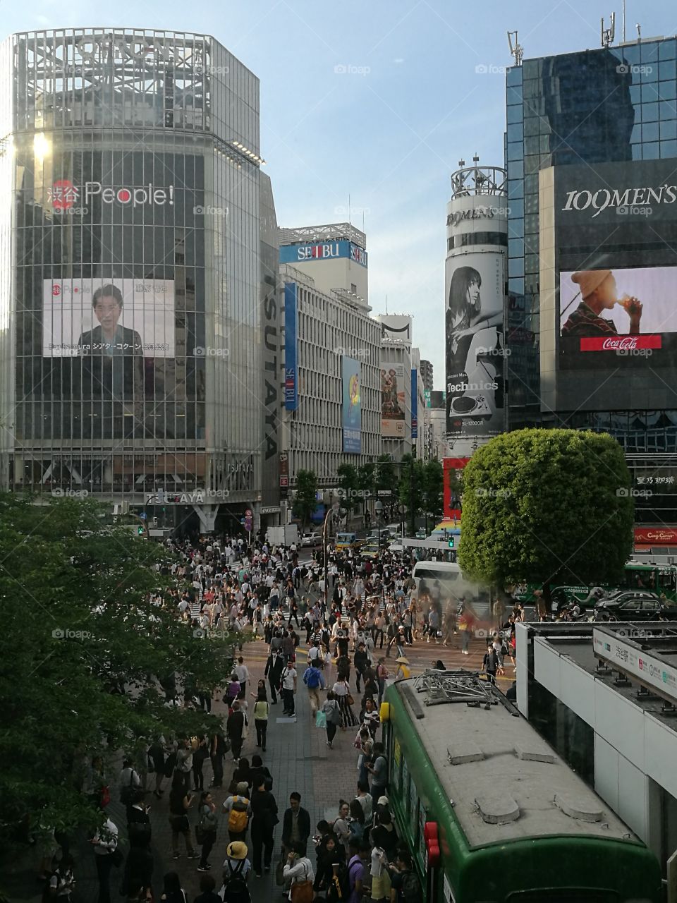 Shibuya crossing (Tokyo)