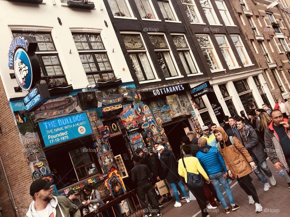 Busy streets of Amsterdam, outside the bulldog. Lots of tourists and a great atmosphere. 