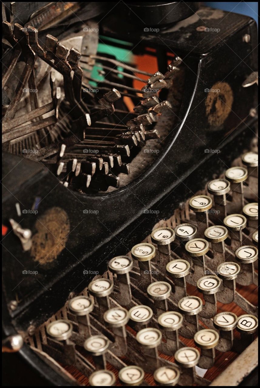 Typewriter 