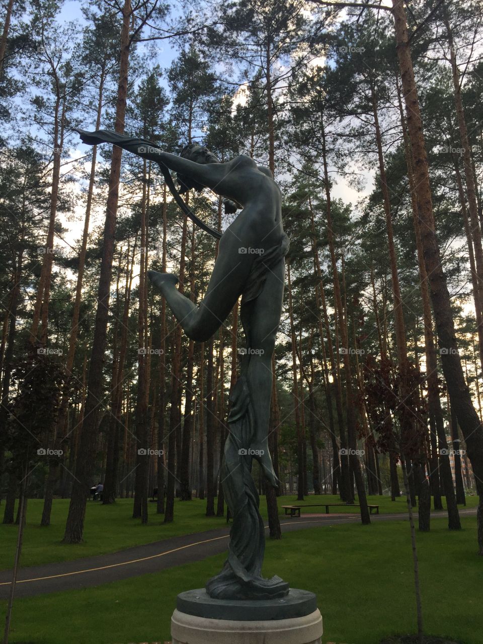 Statue of a dancer in the park