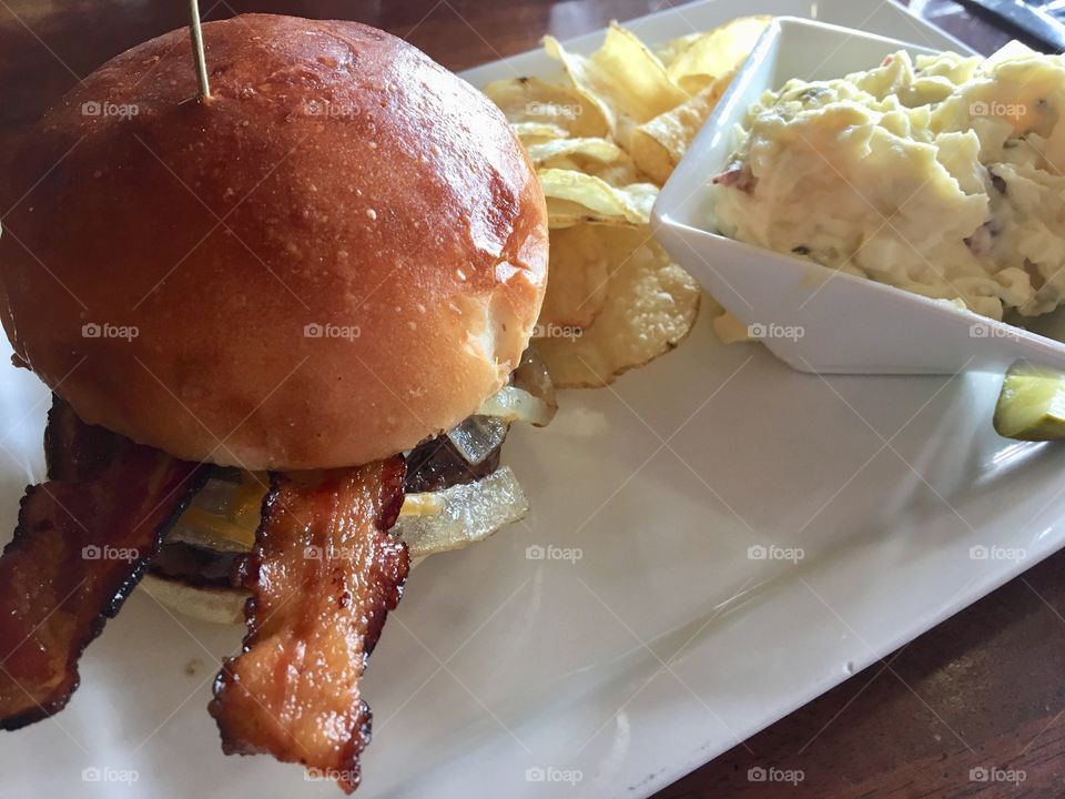 Cheeseburger and Potato Salad 