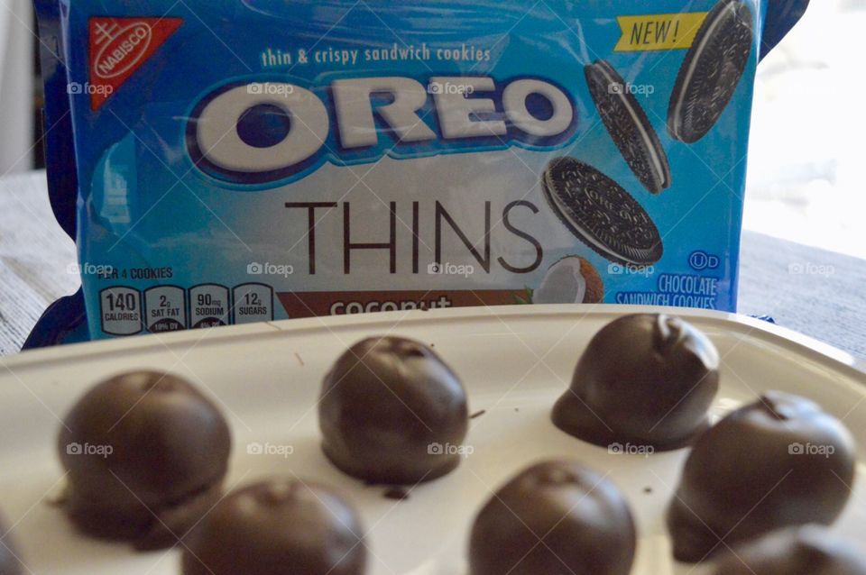 Coconut Oreo Thins chocolate truffle balls