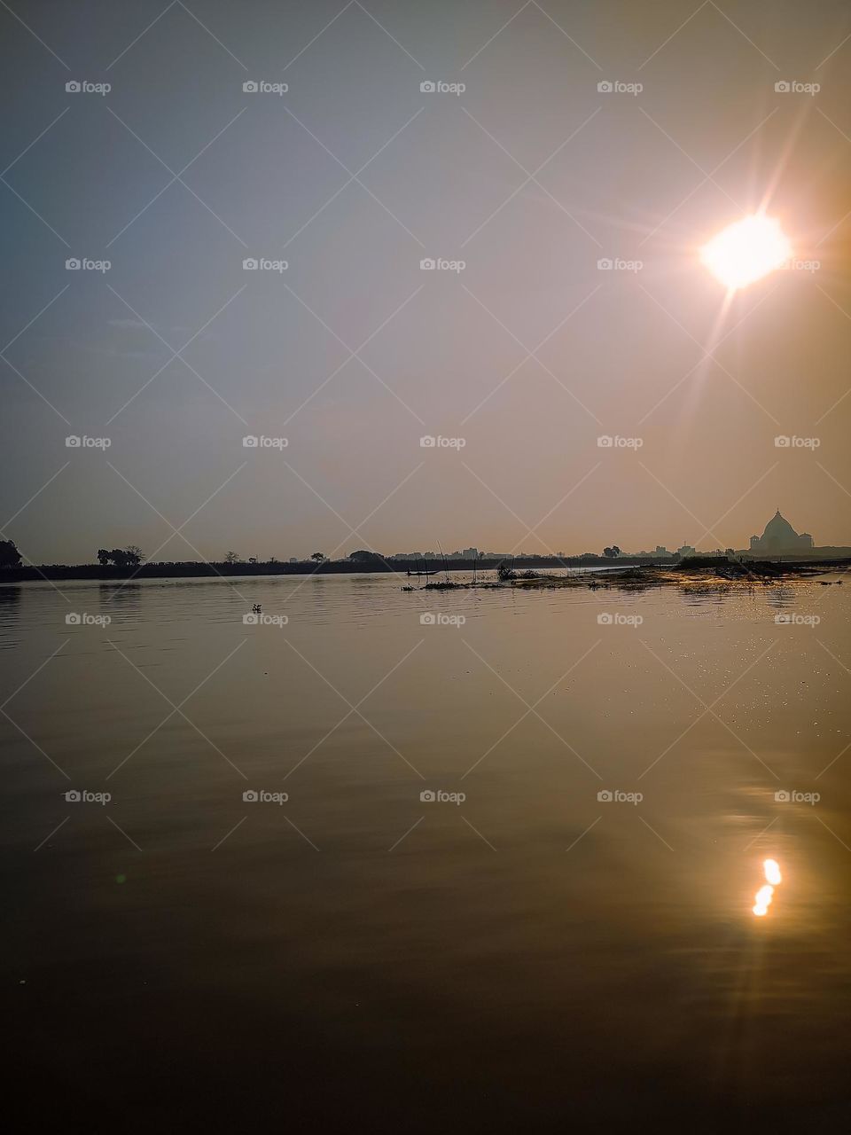 beautiful sunlight reflection