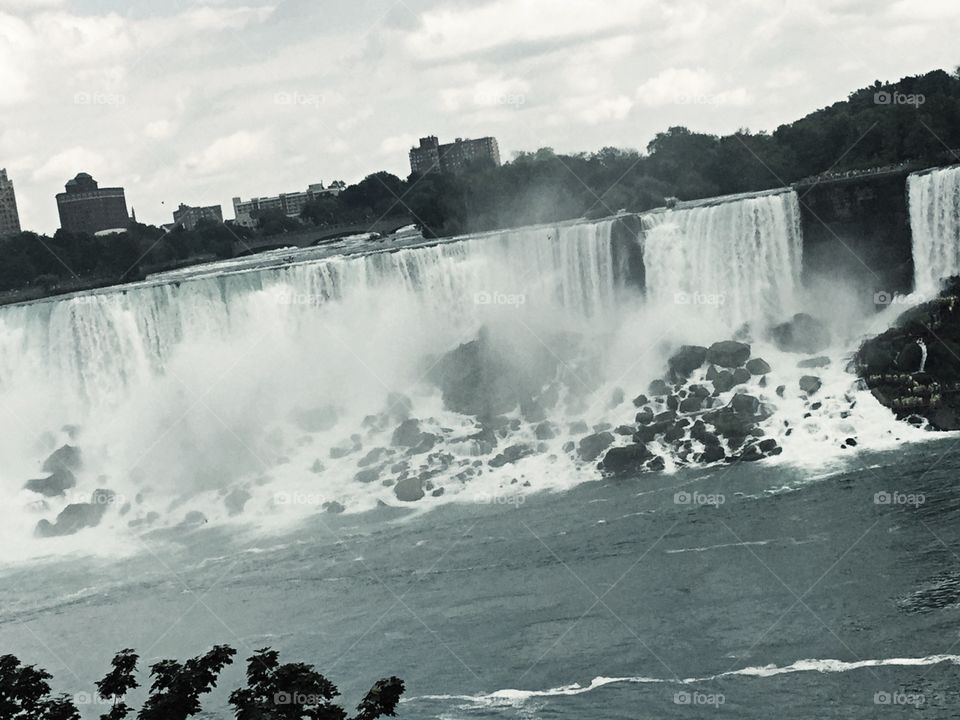 This is Niagara Falls from the Canadian side.