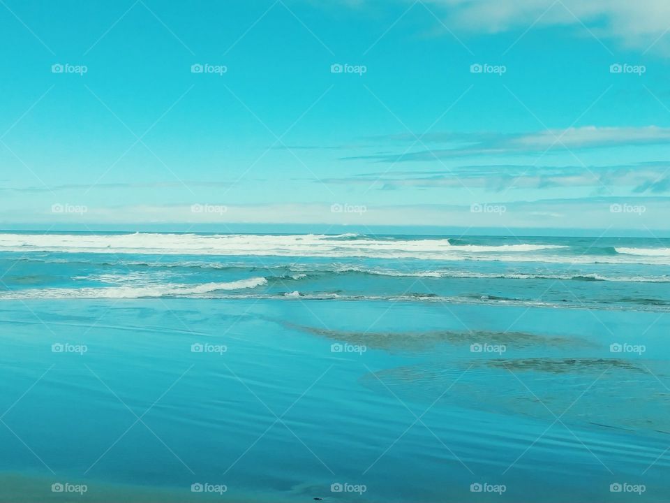 waves at Manzanita