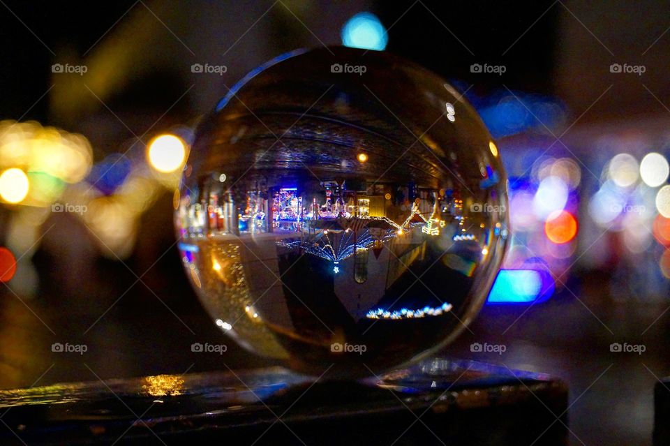 Lensball