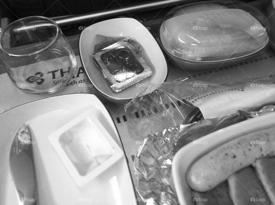 THAI AIRWAYS BUSINESS CLASS DINNER ON A340-500