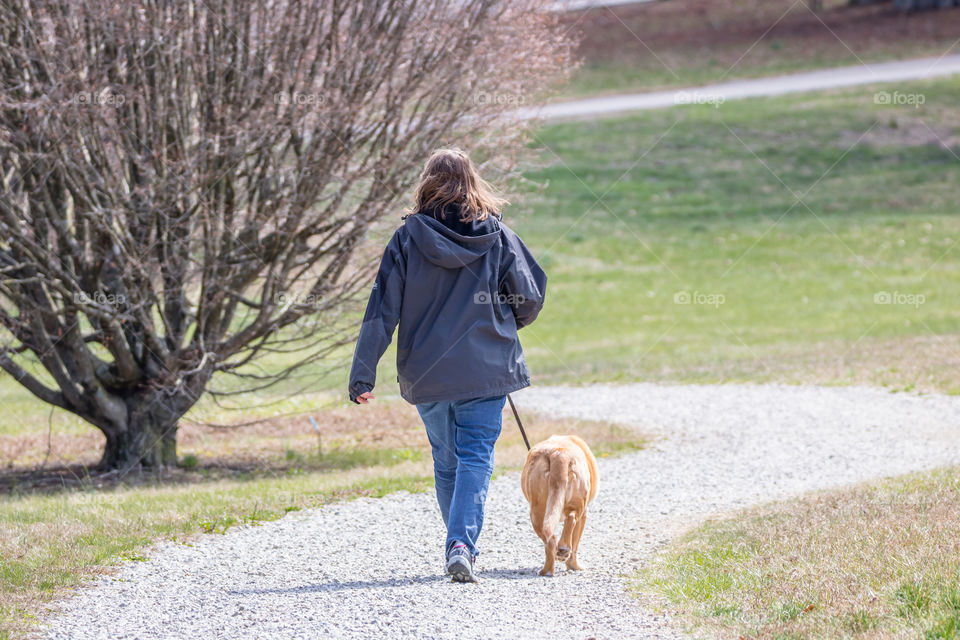 Walking to Happiness 