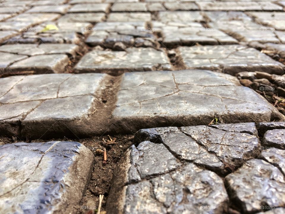 Cracked Cobblestones