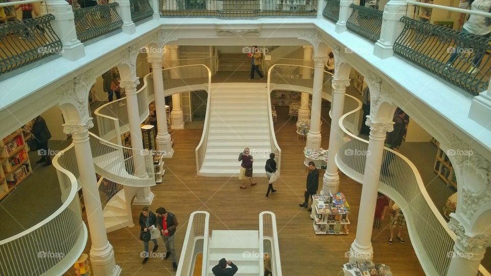 library, Bucharest, Romania, Carturesti, architecture, interior, corners, stairs, steps,