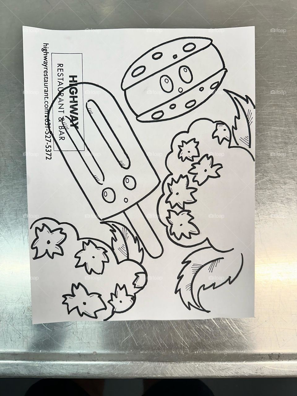 Making a kids coloring page, getting creative for kids, playing with creativity at restaurants, coloring at restaurants, promoting creativity in children 