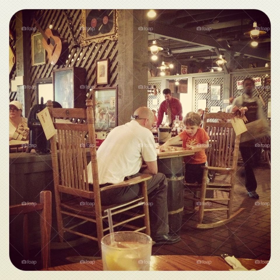 Cracker Barrel checkers