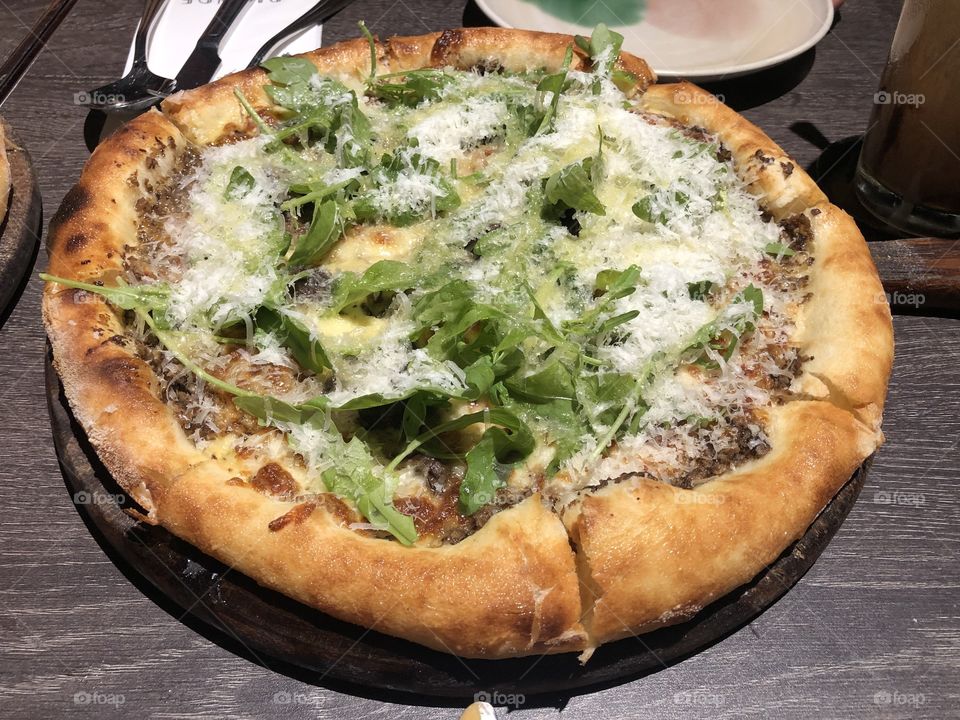 Truffle pizza 