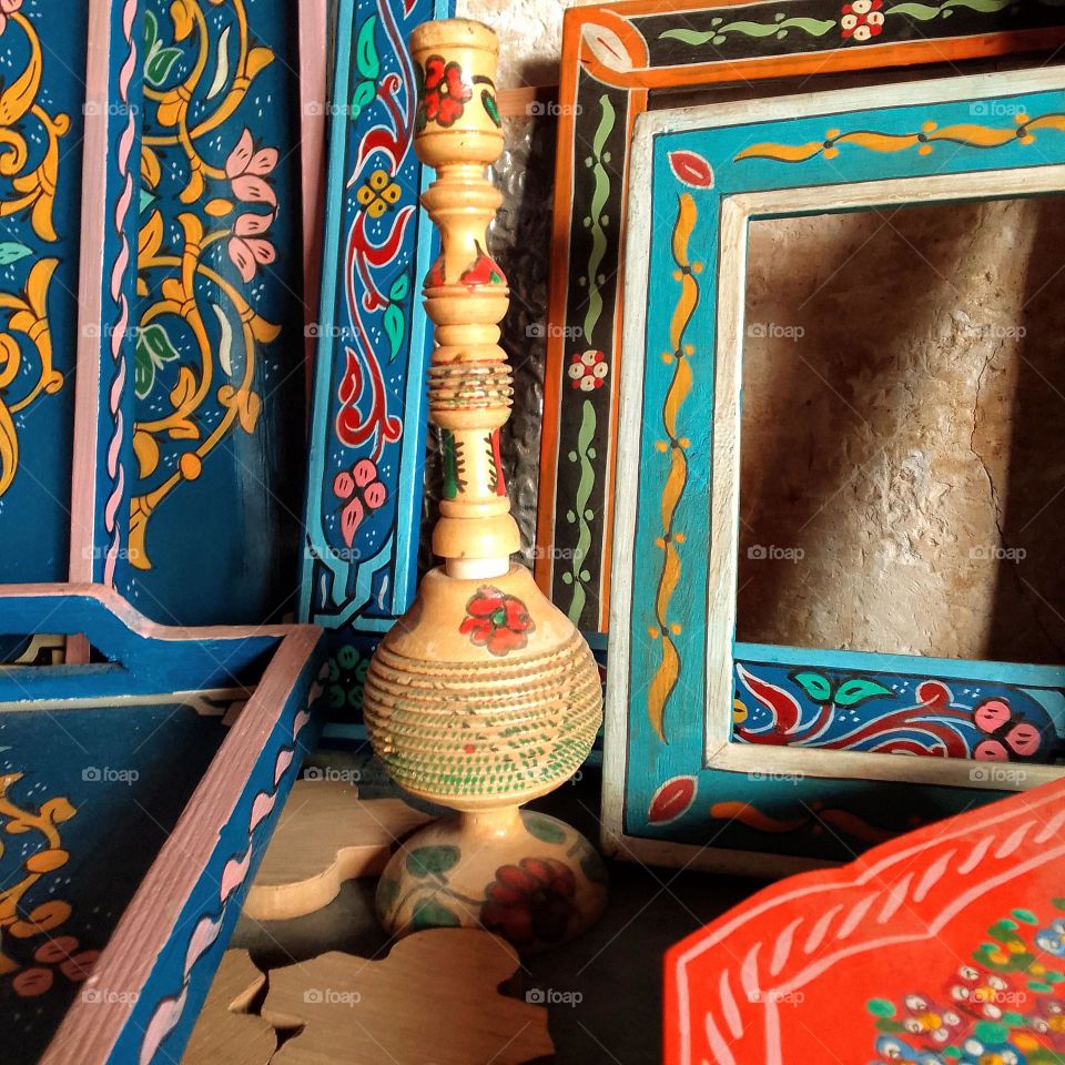 beautiful wood , nice design , moroccan artizana