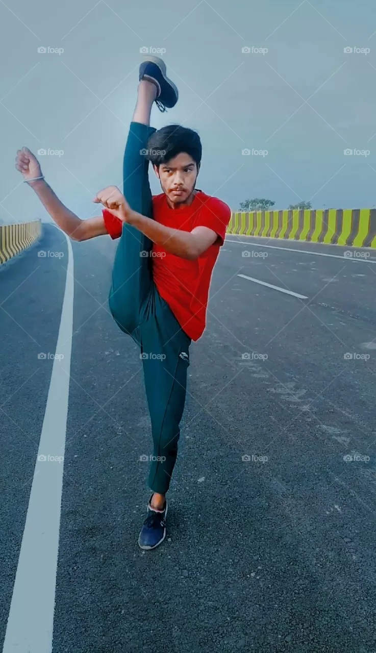 Martial arts kicks