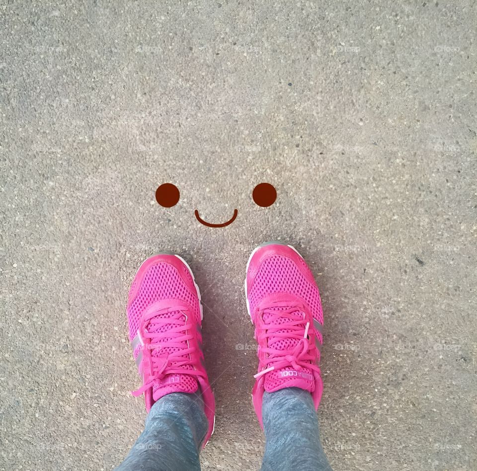 let smile with the floor